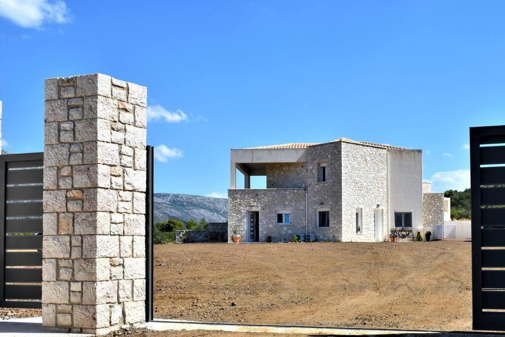 Smailis Apartment 2 Ligourio Exterior photo